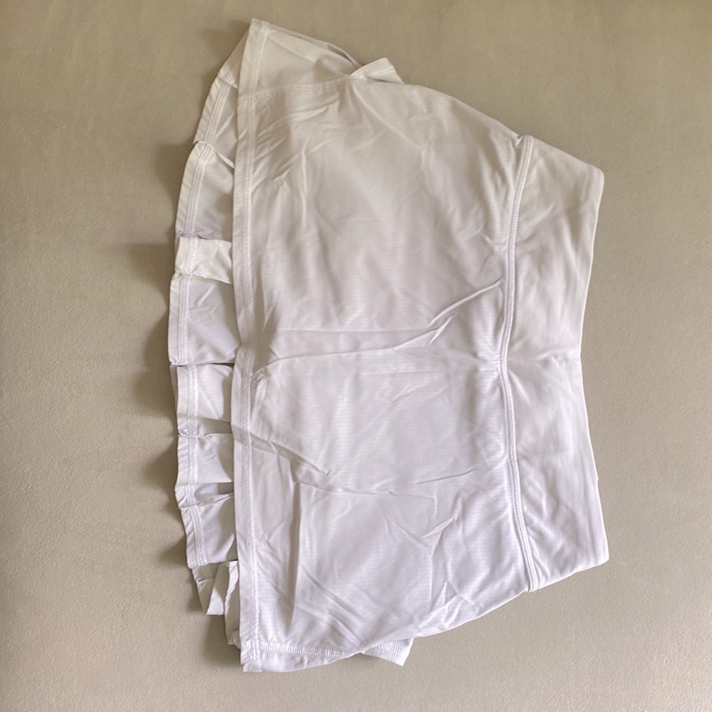 Lululemon tennis skirt in great condition.